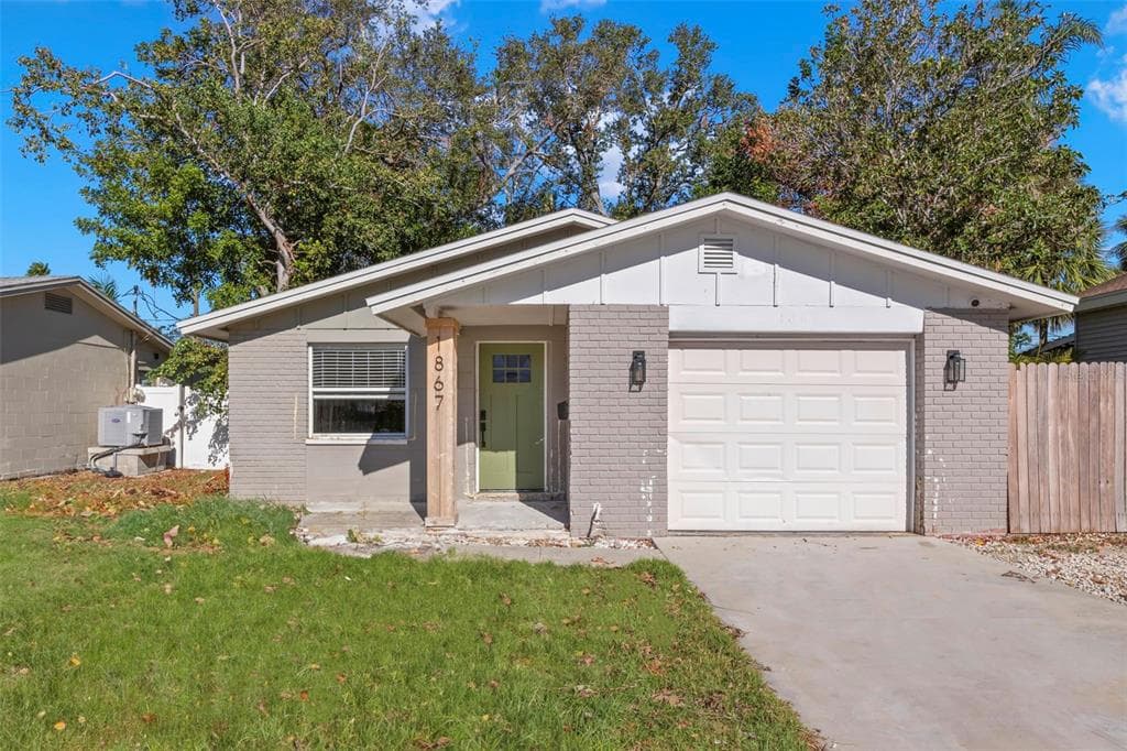 1867 NEVADA AVENUE NE ST PETERSBURG, FL 33703