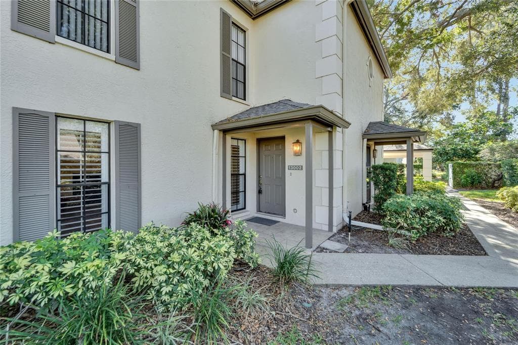 13002 VILLAGE CHASE CIRCLE UNIT NA TAMPA, FL 33618