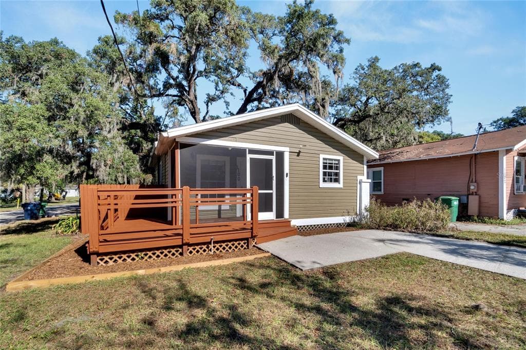 1100 E LOUISIANA AVENUE TAMPA, FL 33603