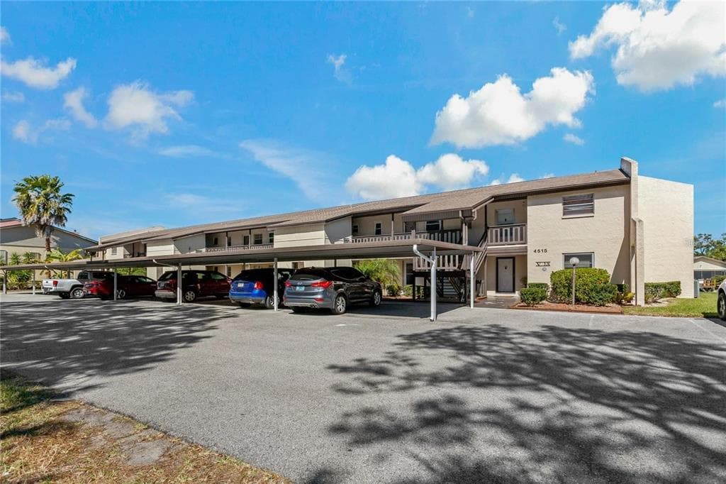 4515 MARINE PKWY PARKWAY UNIT 104 NEW PORT RICHEY, FL 34652