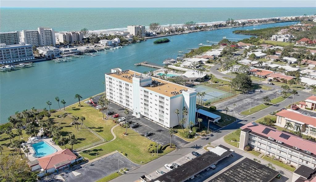 10216 REGAL DRIVE UNIT 603 LARGO, FL 33774
