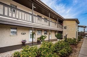 4609 MARINE PARKWAY UNIT 202 NEW PORT RICHEY, FL 34652