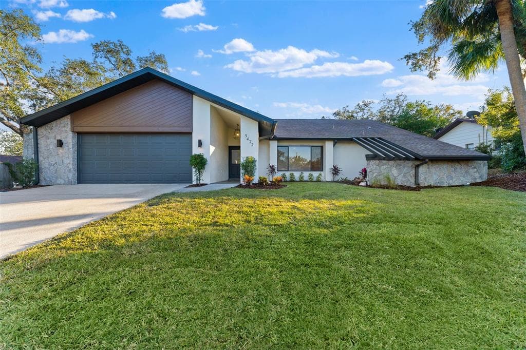 5472 CACTUS CIRCLE SPRING HILL, FL 34606