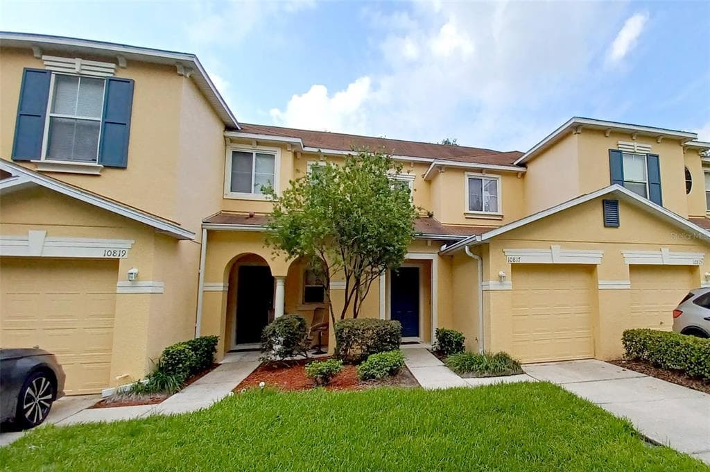10817 GREAT CARLISLE COURT RIVERVIEW, FL 33578
