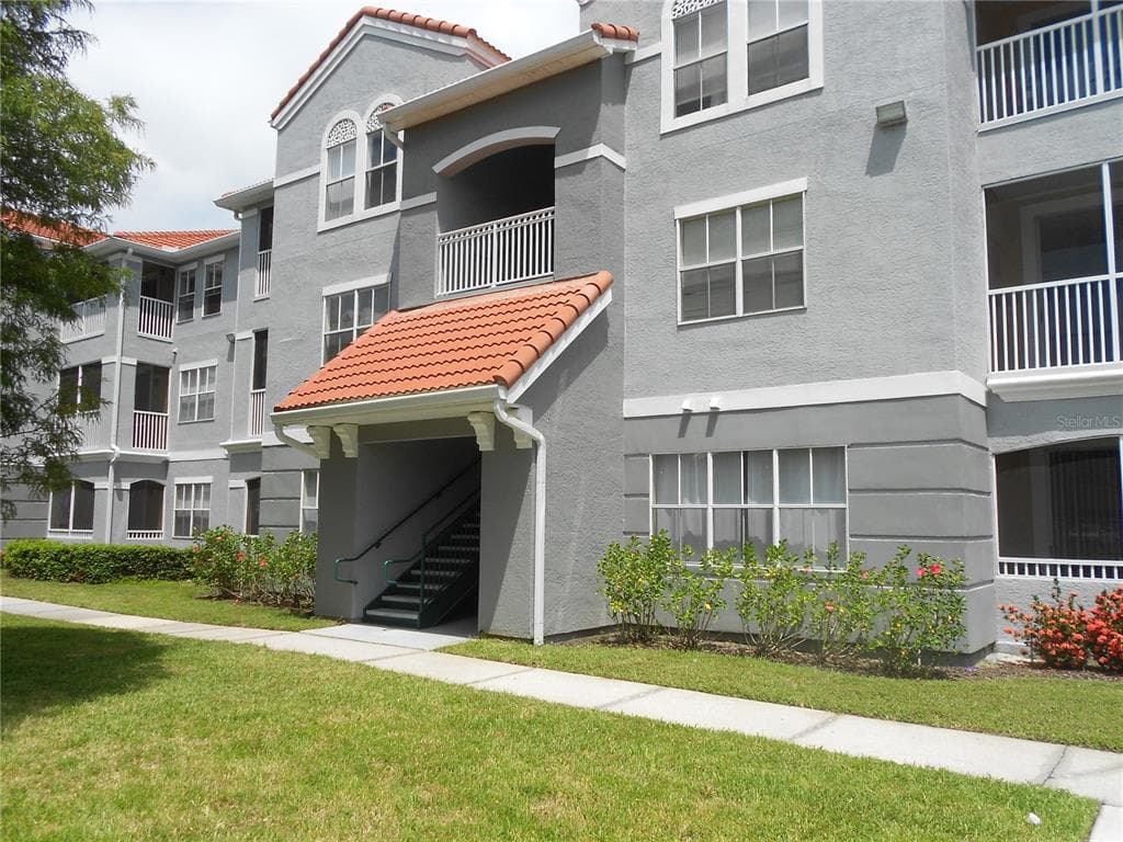 18001 RICHMOND PLACE DRIVE UNIT 1011 TAMPA, FL 33647