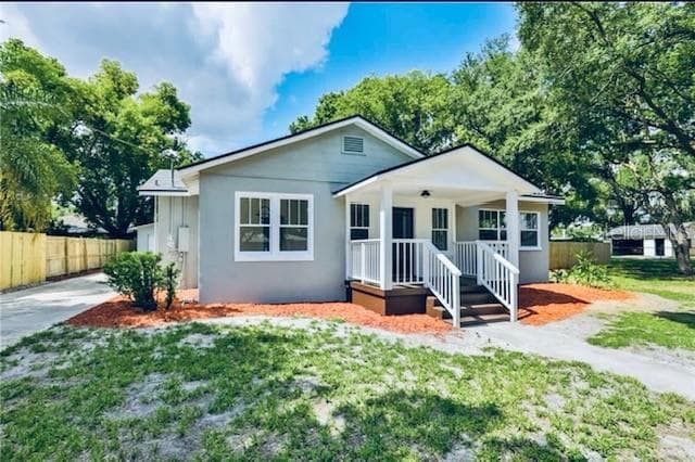915 E HOLLAND AVENUE TAMPA, FL 33612