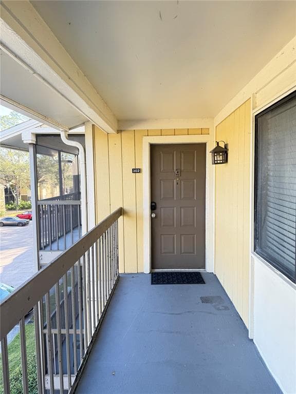 13287 ARBOR POINTE CIRCLE UNIT 302 TAMPA, FL 33617