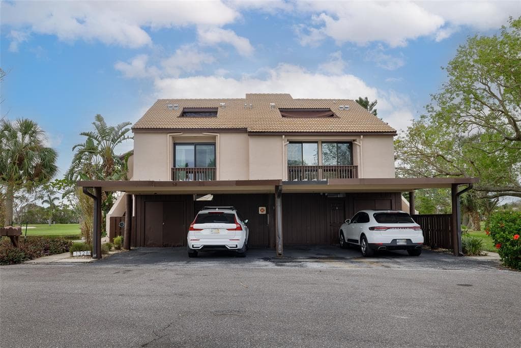 1328 PELICAN CREEK CROSSING UNIT C ST PETERSBURG, FL 33707