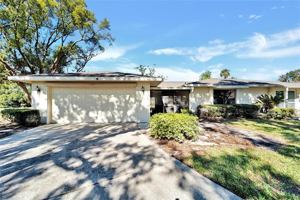 1510 INGRAM DRIVE SUN CITY CENTER, FL 33573