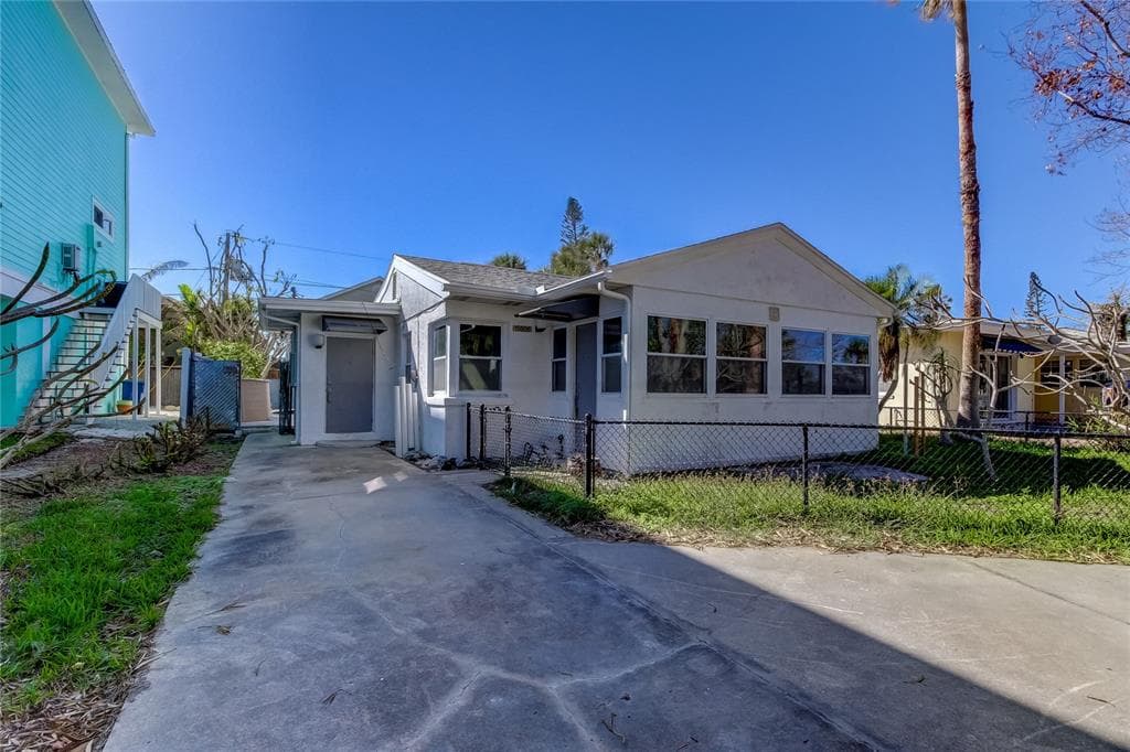 15506 1ST STREET E REDINGTON BEACH, FL 33708