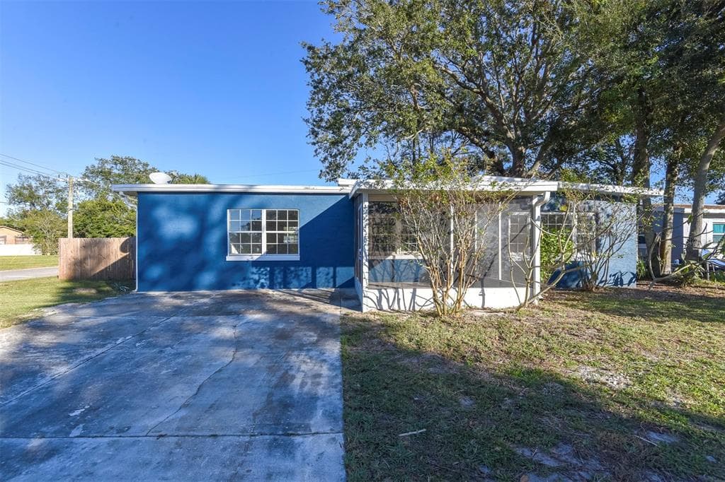 1061 AUDREY DRIVE DAYTONA BEACH, FL 32117