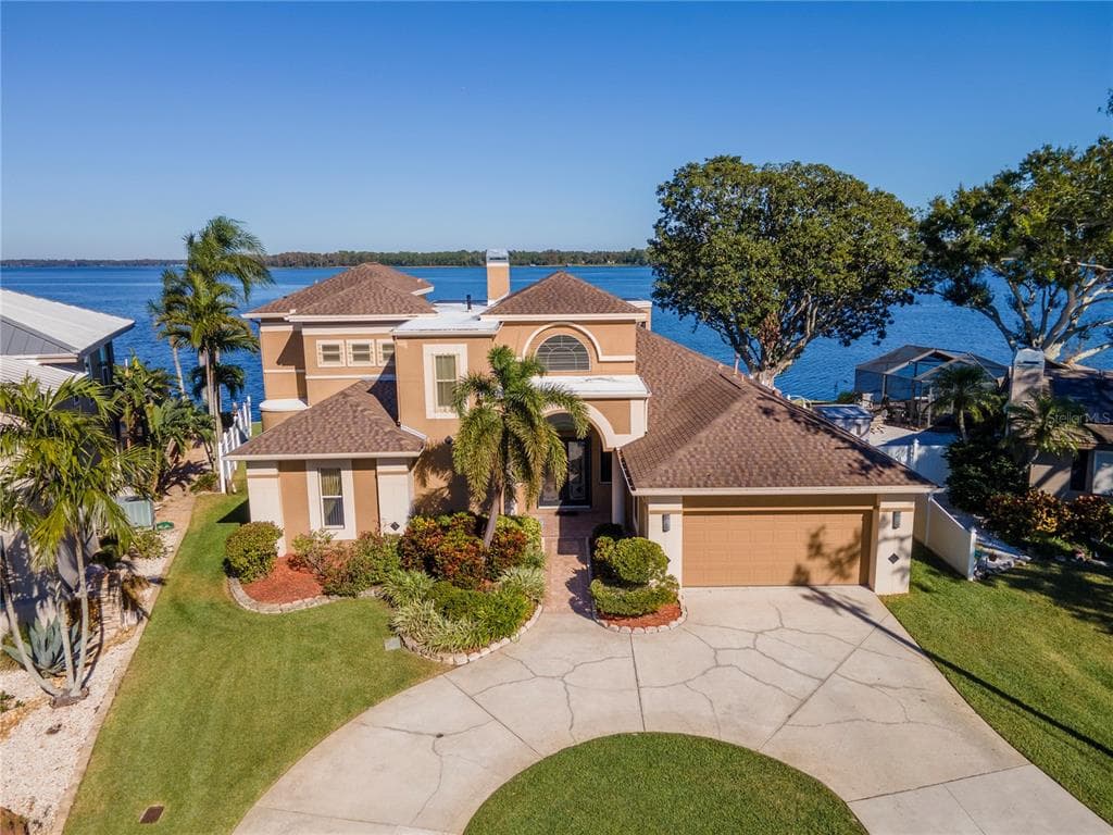 36 FRESHWATER DRIVE