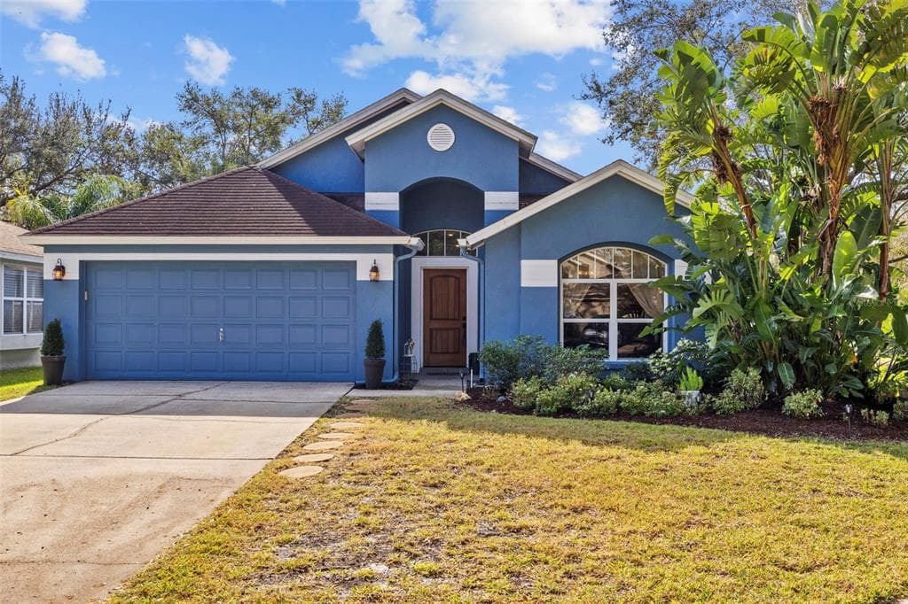 2610 HEATHERWOOD DRIVE TAMPA, FL 33618