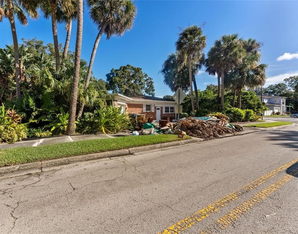 215 S WEST SHORE BOULEVARD TAMPA, FL 33609