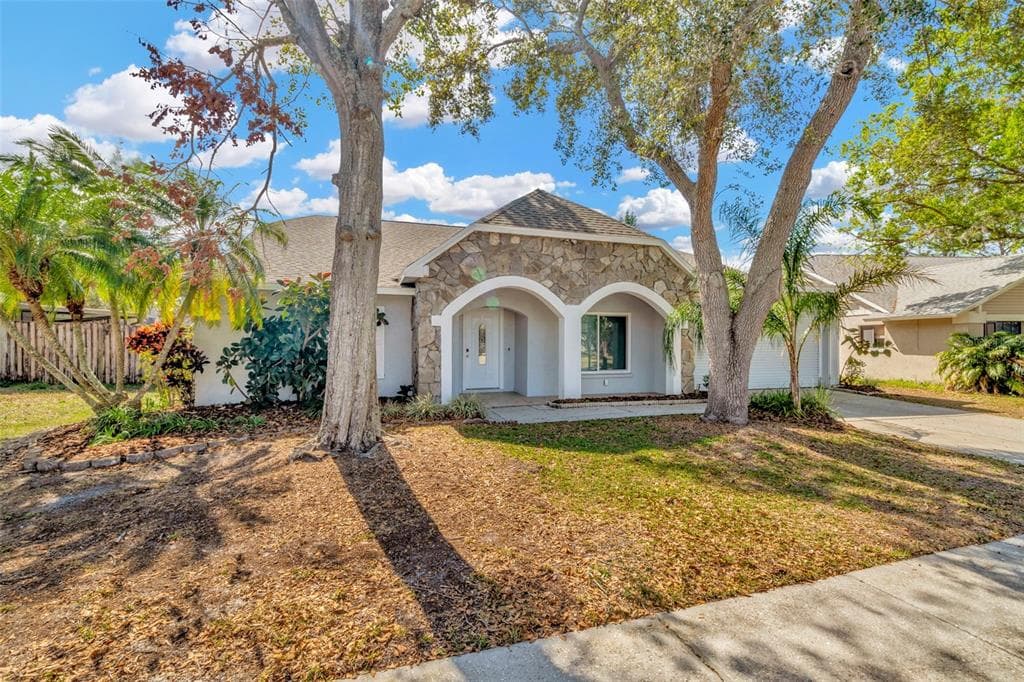 18308 FELSPAR WAY TAMPA, FL 33647