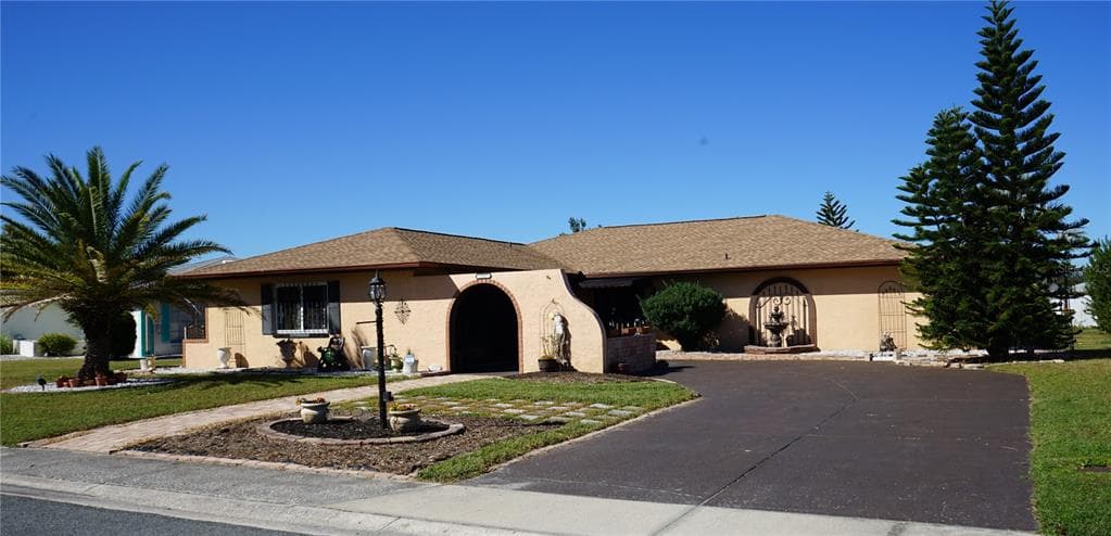 1727 COCO PALM CIRCLE SUN CITY CENTER, FL 33573