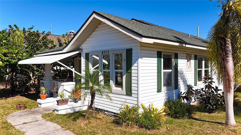 6715 32ND STREET N ST PETERSBURG, FL 33702