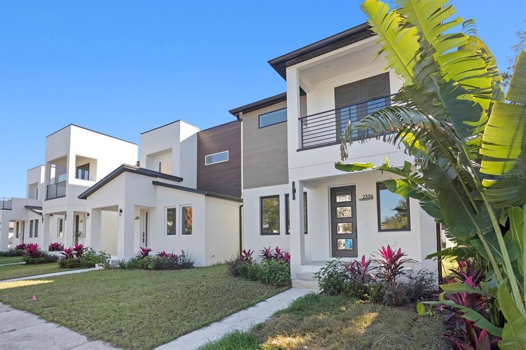 2336 W BEACH STREET TAMPA, FL 33607