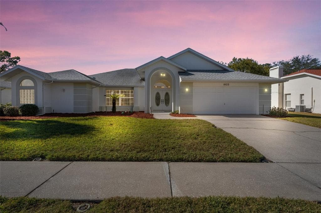 1023 GREENTURF ROAD SPRING HILL, FL 34608
