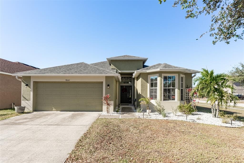 8601 SANDY PLAINS DRIVE RIVERVIEW, FL 33578