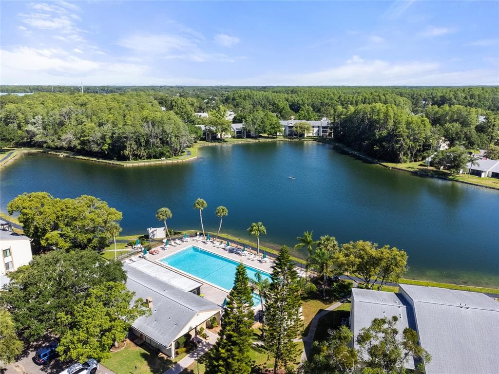 3101 LAKE PINE WAY UNIT H3 TARPON SPRINGS, FL 34688
