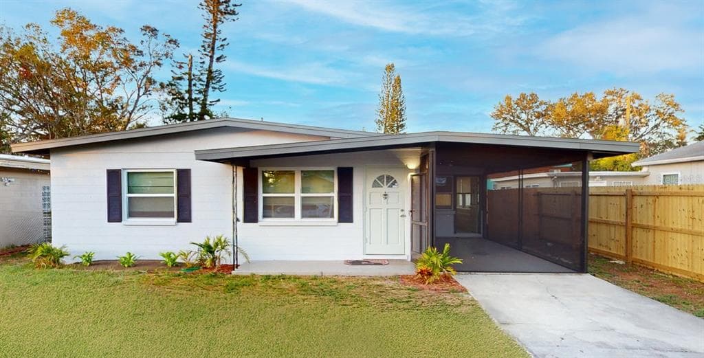5713 12TH AVENUE S GULFPORT, FL 33707