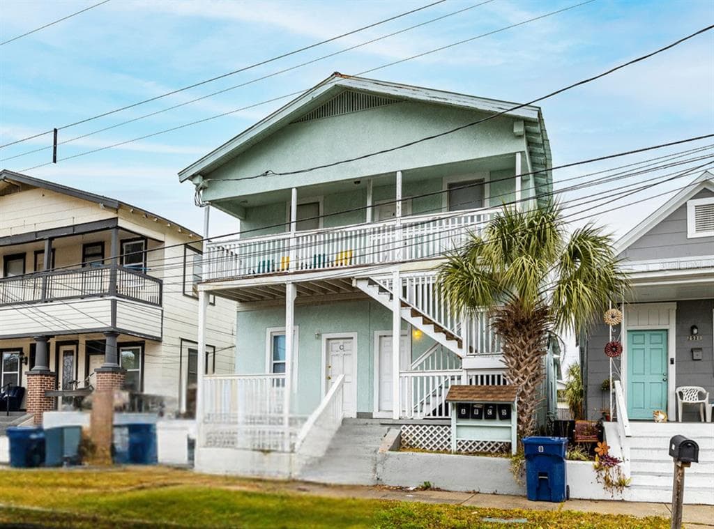 2531 W CHERRY STREET UNIT B TAMPA, FL 33607