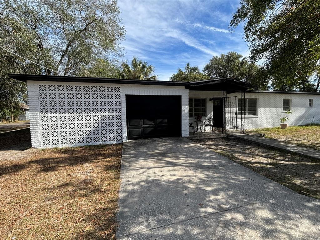 4511 N TROY STREET TAMPA, FL 33610