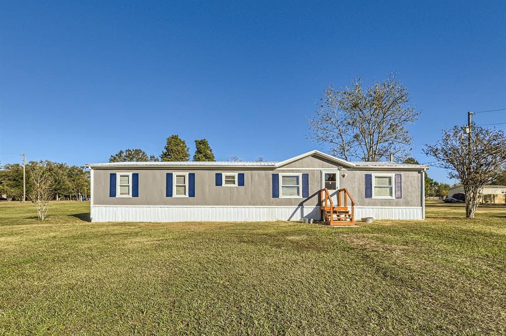 40251 LAIRD AVENUE ZEPHYRHILLS, FL 33540
