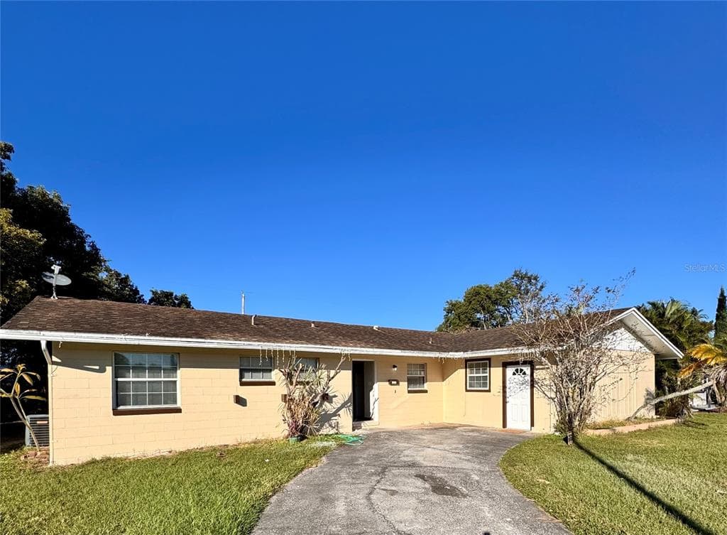 1215 IBSEN AVENUE ORLANDO, FL 32809