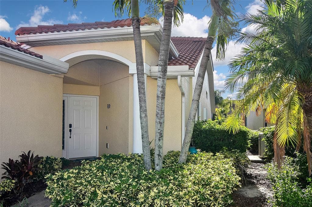 311 MONACO DRIVE UNIT 4 PUNTA GORDA, FL 33950