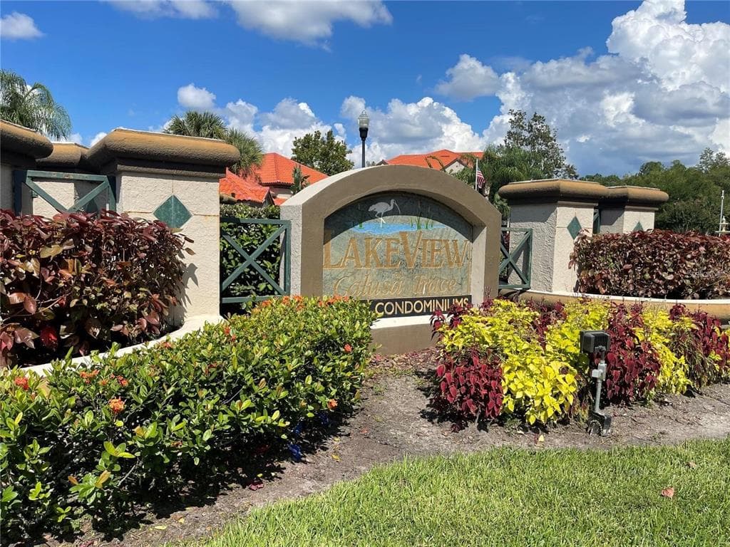 18108 PEREGRINES PERCH PLACE UNIT 7305 LUTZ, FL 33558
