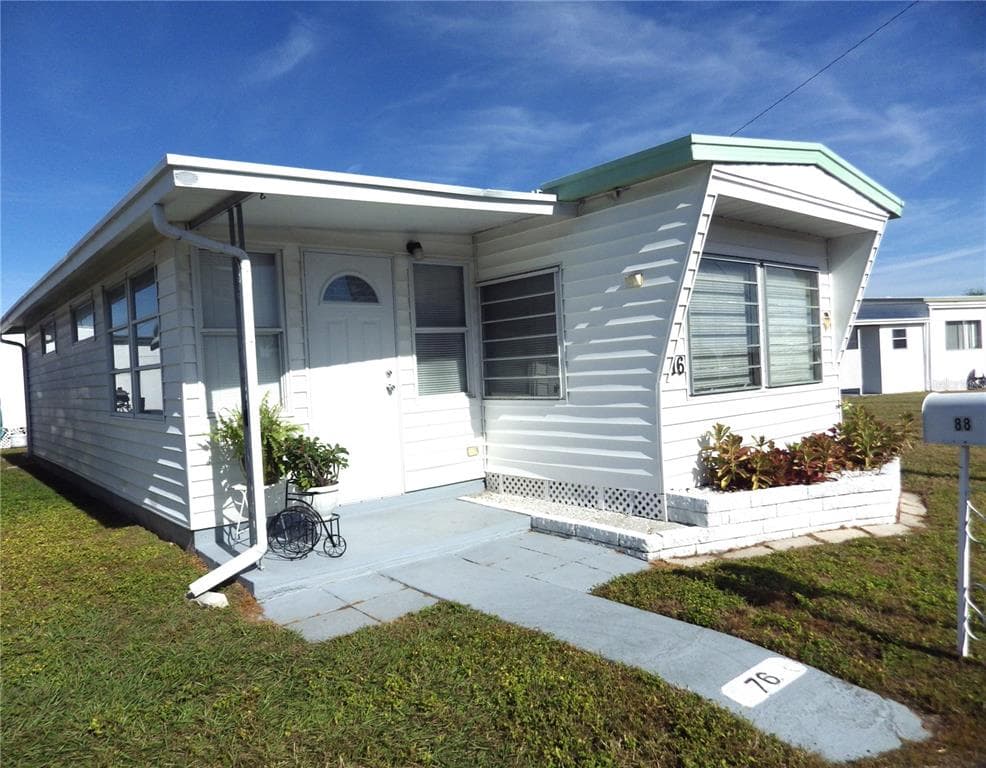 1915 SEMINOLE BOULEVARD UNIT 76 LARGO, FL 33778