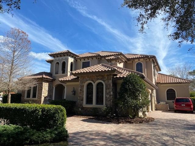3703 DOUGLAS PLACE PALM HARBOR, FL 34683