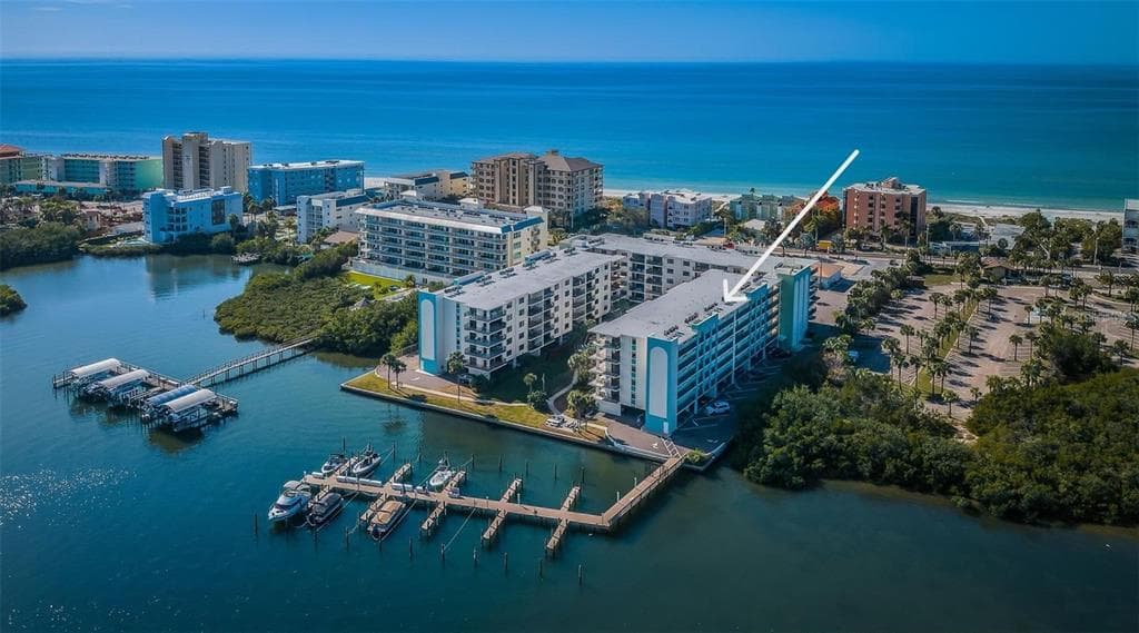 19531 GULF BOULEVARD UNIT 604 INDIAN SHORES, FL 33785