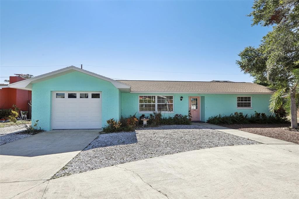 1019 CONNECTICUT ROAD TARPON SPRINGS, FL 34689