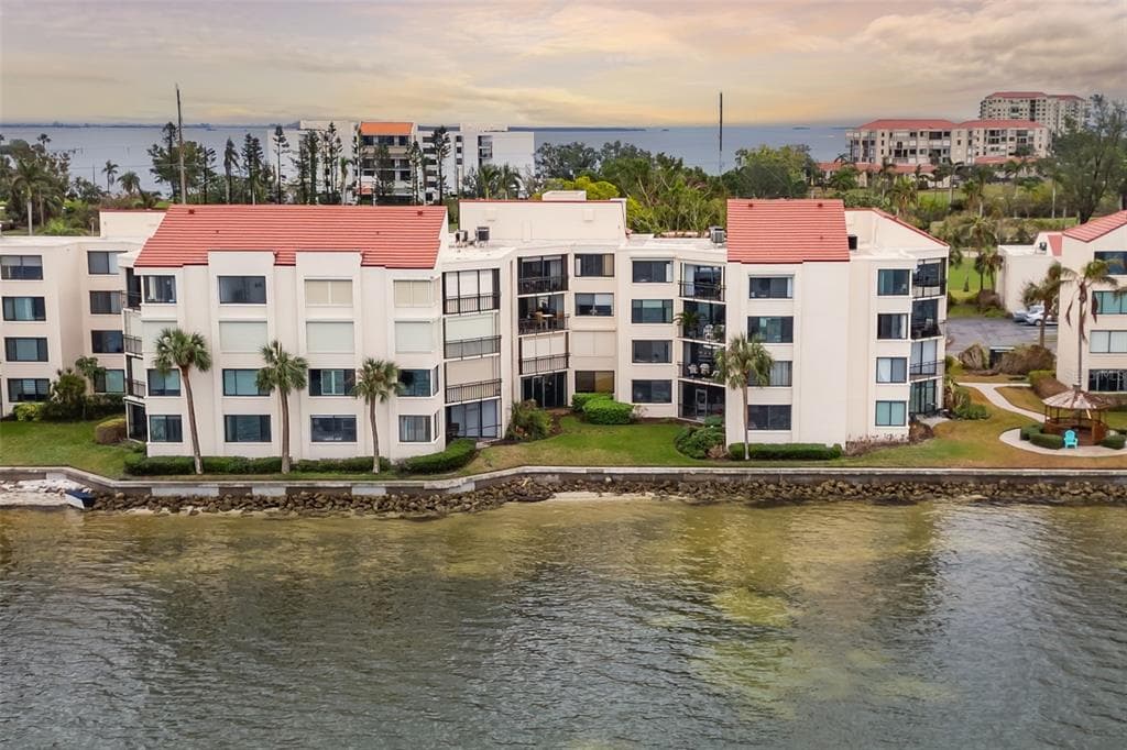 5729 PUERTA DEL SOL BOULEVARD S UNIT 477 ST PETERSBURG, FL 33715