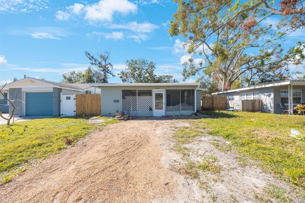3460 BEECHWOOD TERRACE N PINELLAS PARK, FL 33781