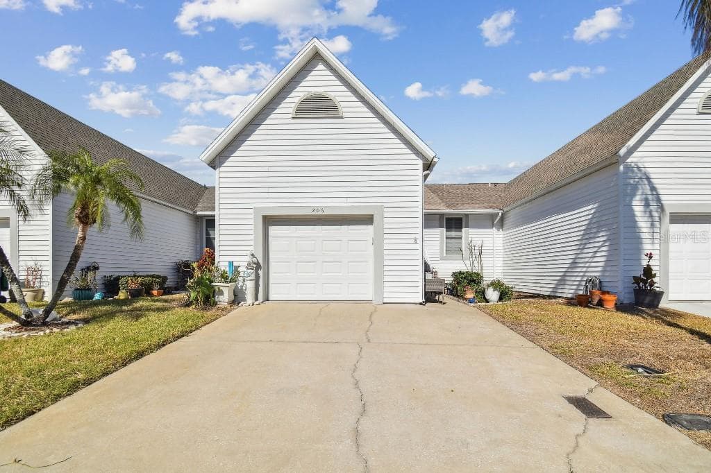 206 HIDDEN HARBOUR DRIVE INDIAN ROCKS BEACH, FL 33785