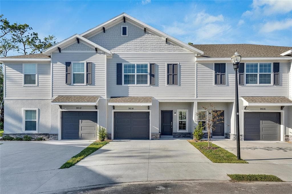 9614 SWEETWELL PLACE RIVERVIEW, FL 33569