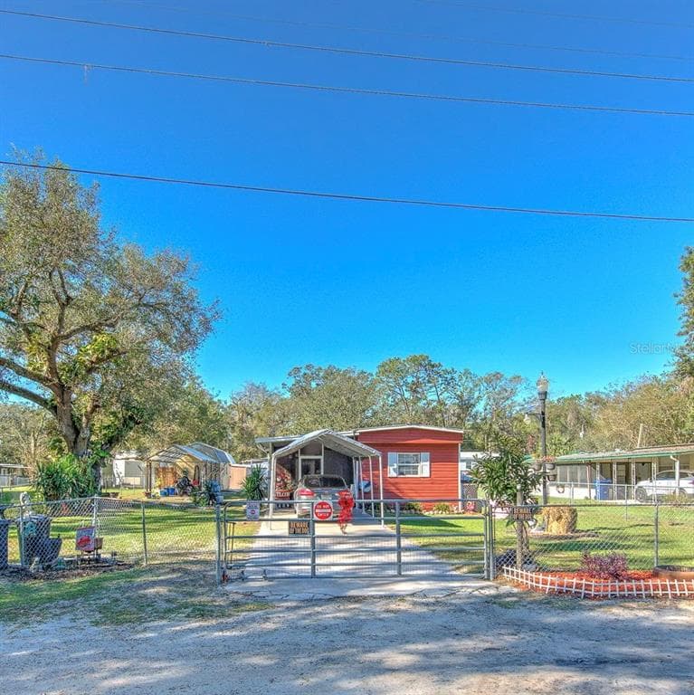 3825 COURT STREET ZEPHYRHILLS, FL 33541