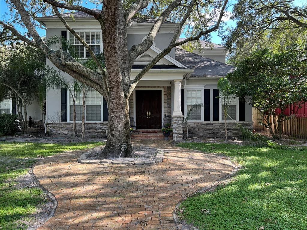 4202 W CULBREATH AVENUE TAMPA, FL 33609