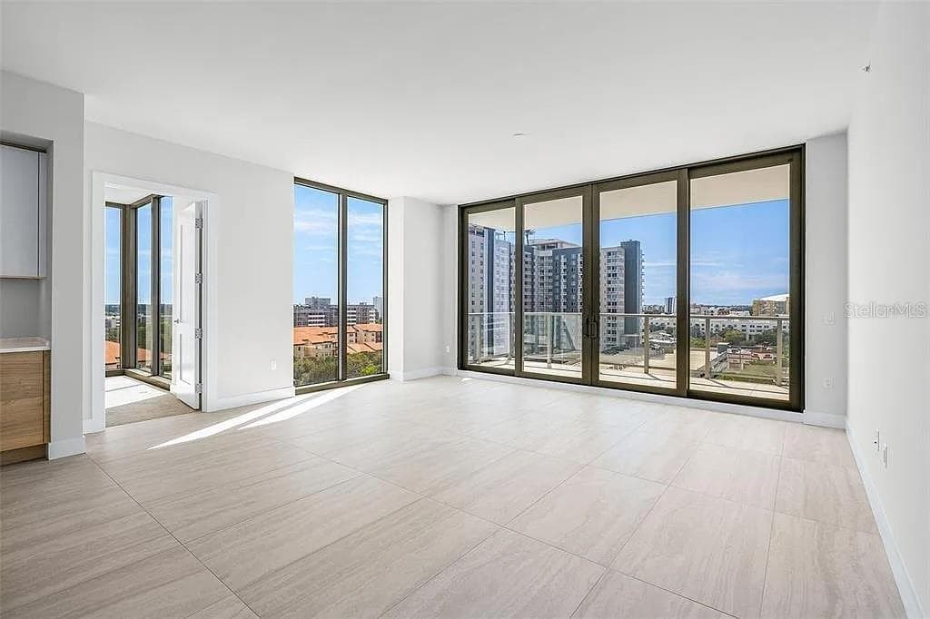 301 1ST STREET S UNIT 1006 ST PETERSBURG, FL 33701