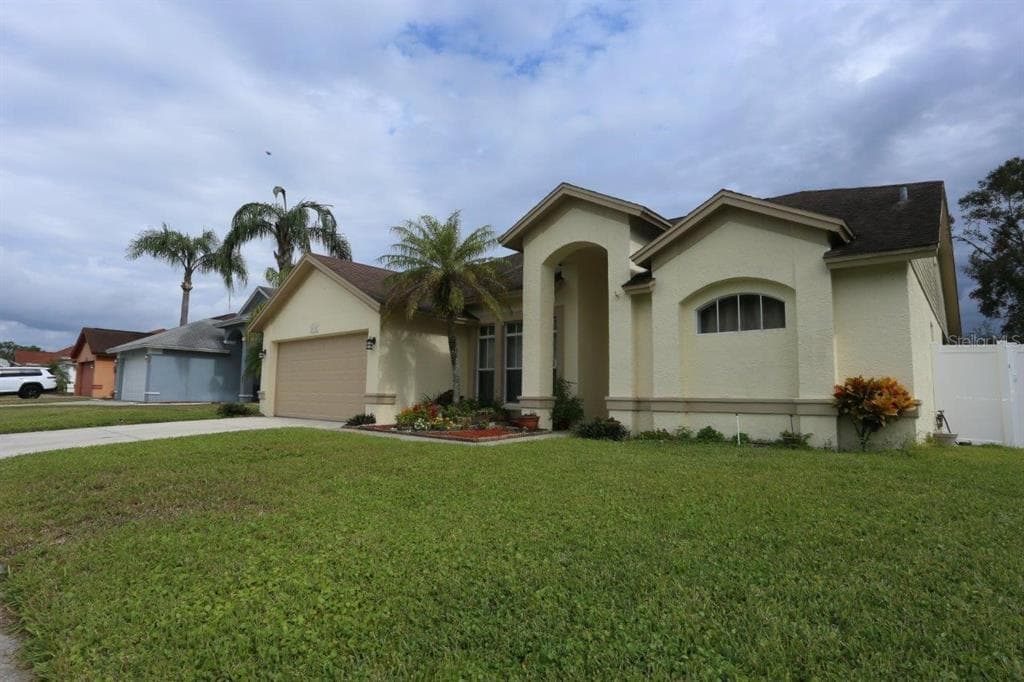 8920 EASTMAN DRIVE TAMPA, FL 33626