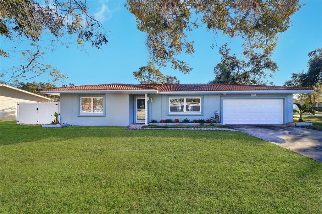 2175 NOTTINGHAM DRIVE