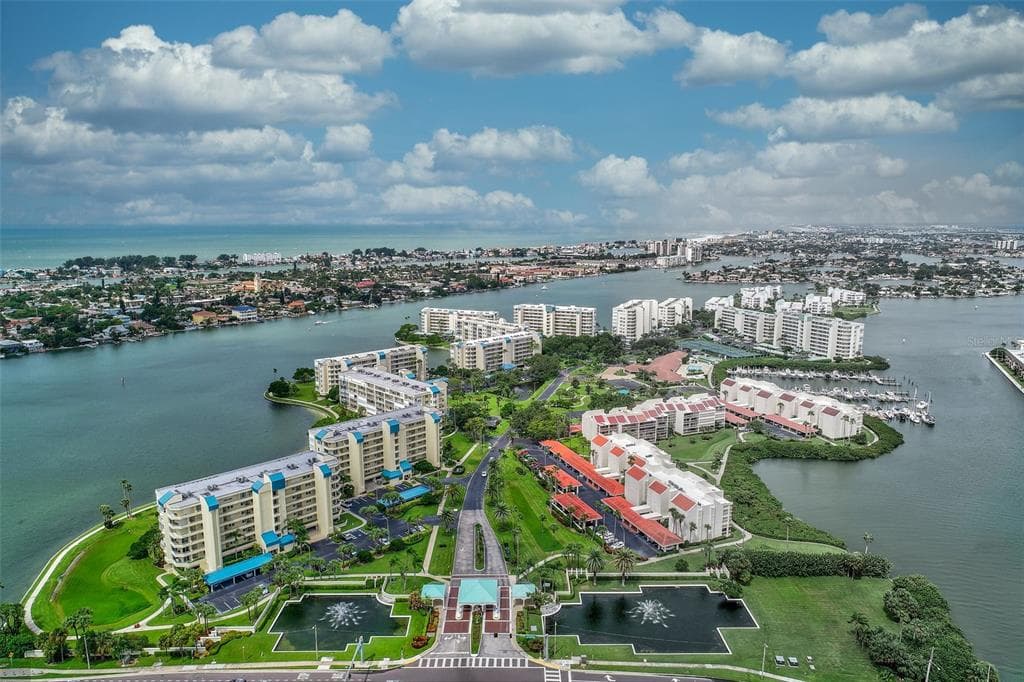 7862 SAILBOAT KEY BOULEVARD S UNIT 106 SOUTH PASADENA, FL 33707
