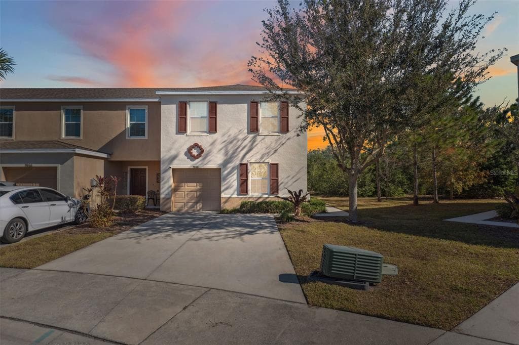 9868 HOUND CHASE DRIVE GIBSONTON, FL 33534