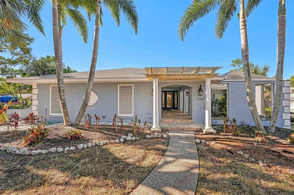 7304 BROUGHTON STREET SARASOTA, FL 34243