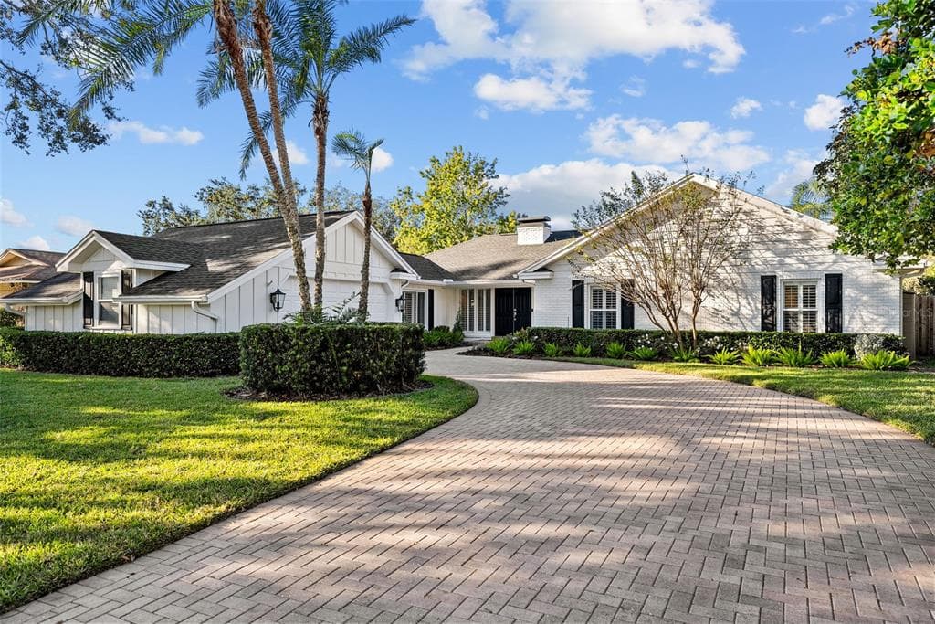 4040 PRIORY CIRCLE TAMPA, FL 33618