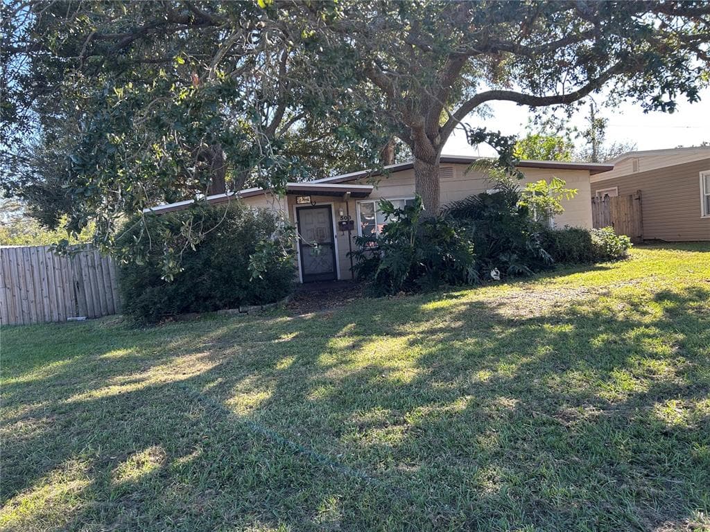 500 40TH AVENUE N ST PETERSBURG, FL 33703
